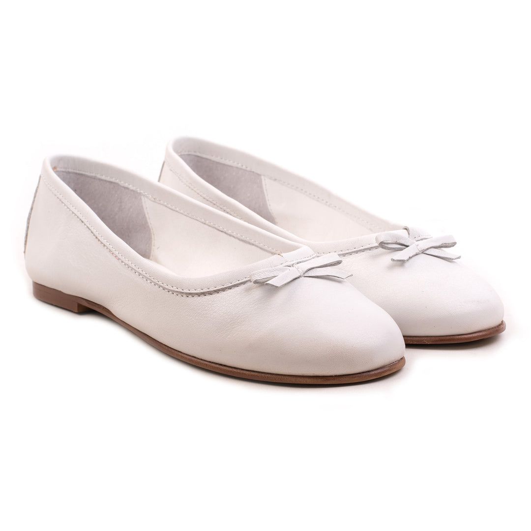 Alice, a fehér balerina