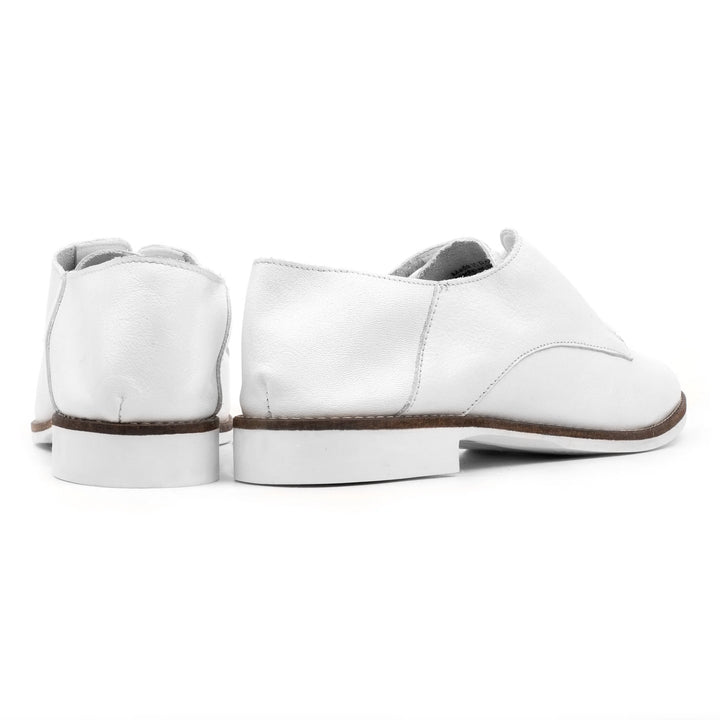 CIPZŐFŰZŐS CIPŐ Fehér bőr