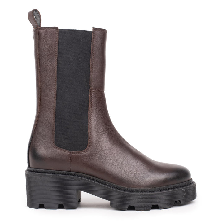 Sötétbarna Chelsea csizma