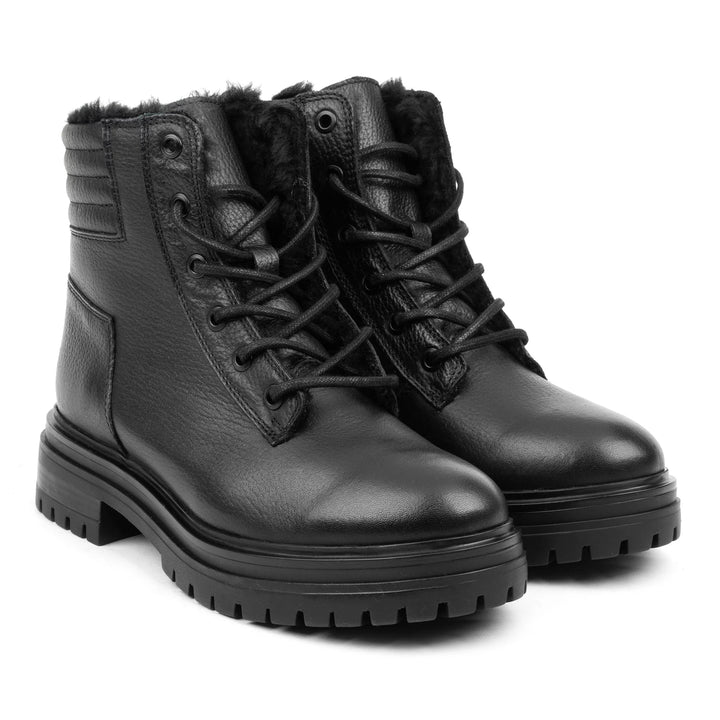 LEYTON LACE UP ANKLE BOOT fekete bőr csizma