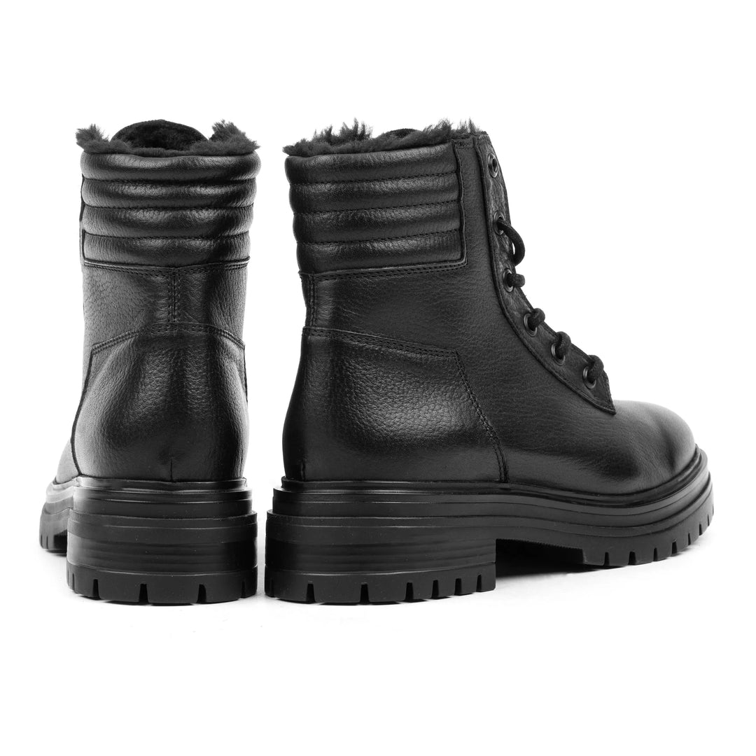 LEYTON LACE UP ANKLE BOOT fekete bőr csizma
