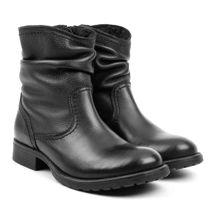 SARAH BOOT fekete mart bőr csizma