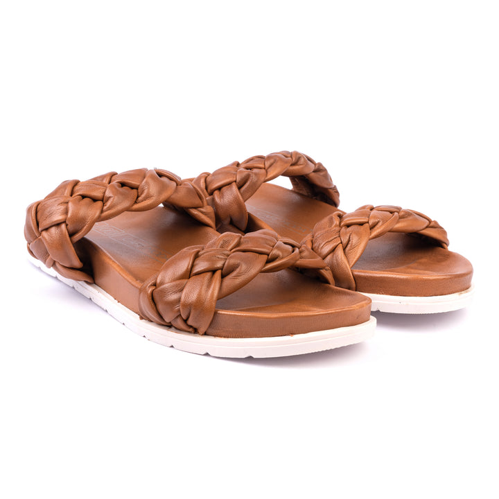 Világosbarna Jeni papucs