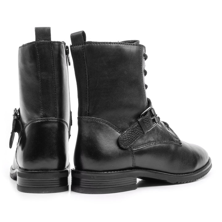 Henley fekete csipkecsizma