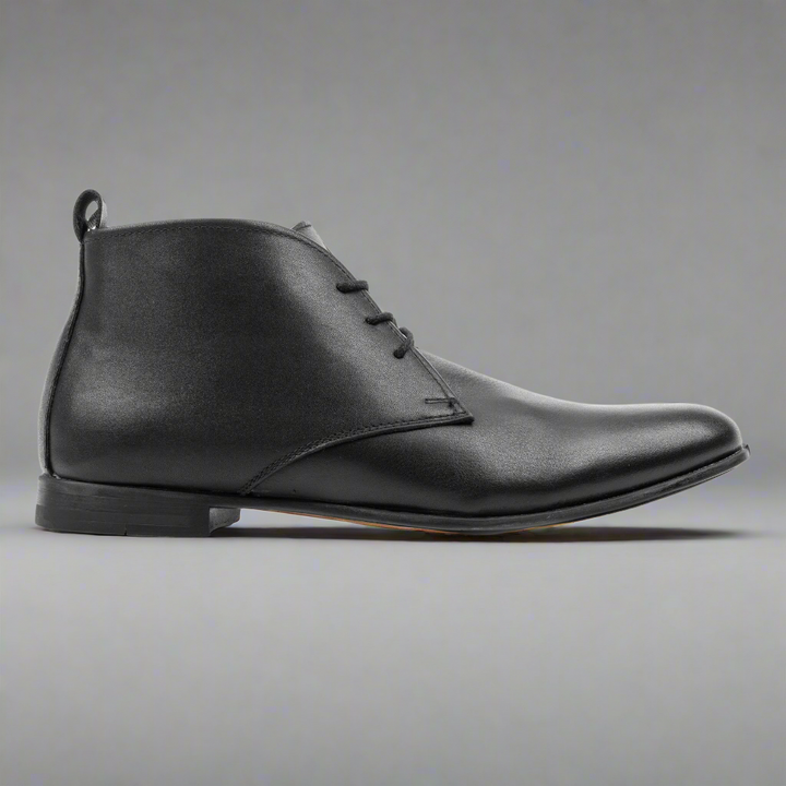 LOOP CHUCKA Fekete Bőr Sima