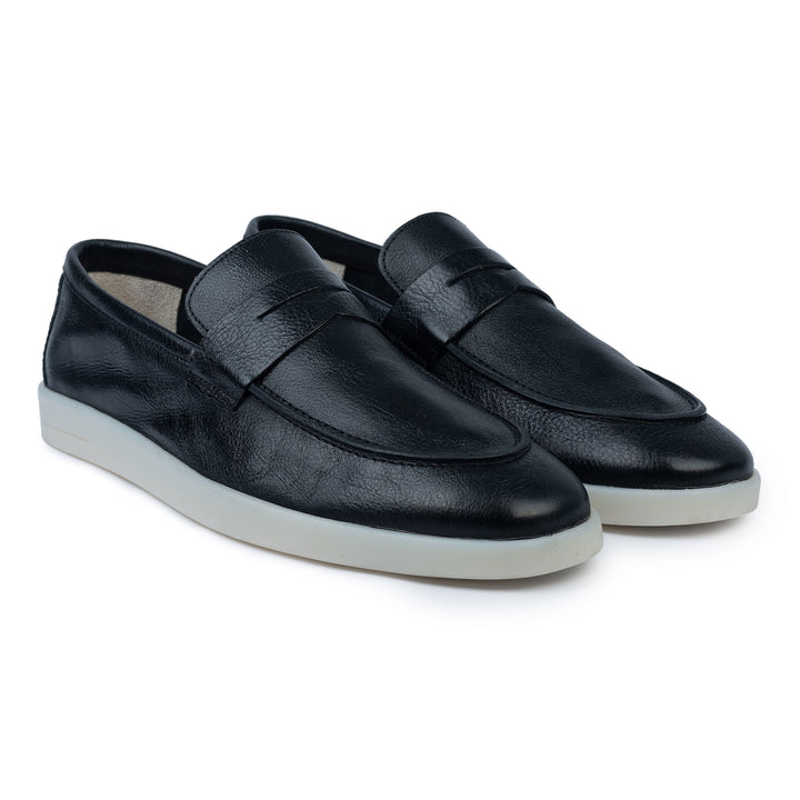 Milan fekete loafer