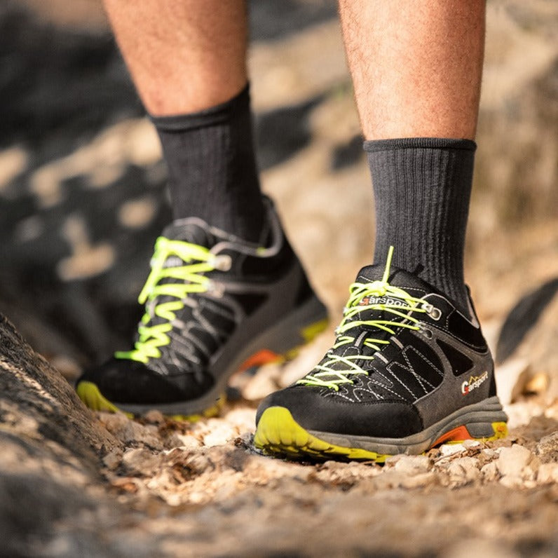 FAST HIKE LOW TEX fekete/Antracite sneaker