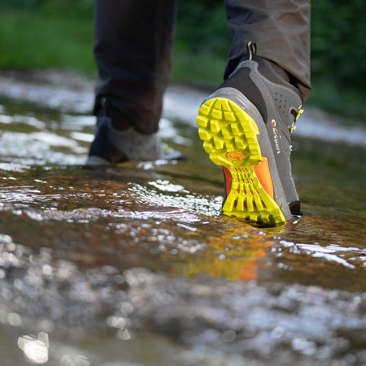 FAST HIKE LOW TEX fekete/Antracite sneaker