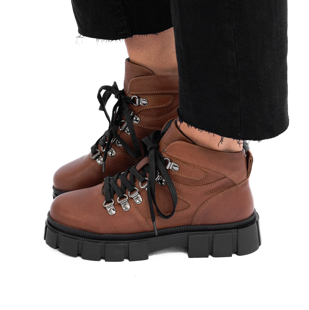 BORAGE BOOT Tan bőr csizma