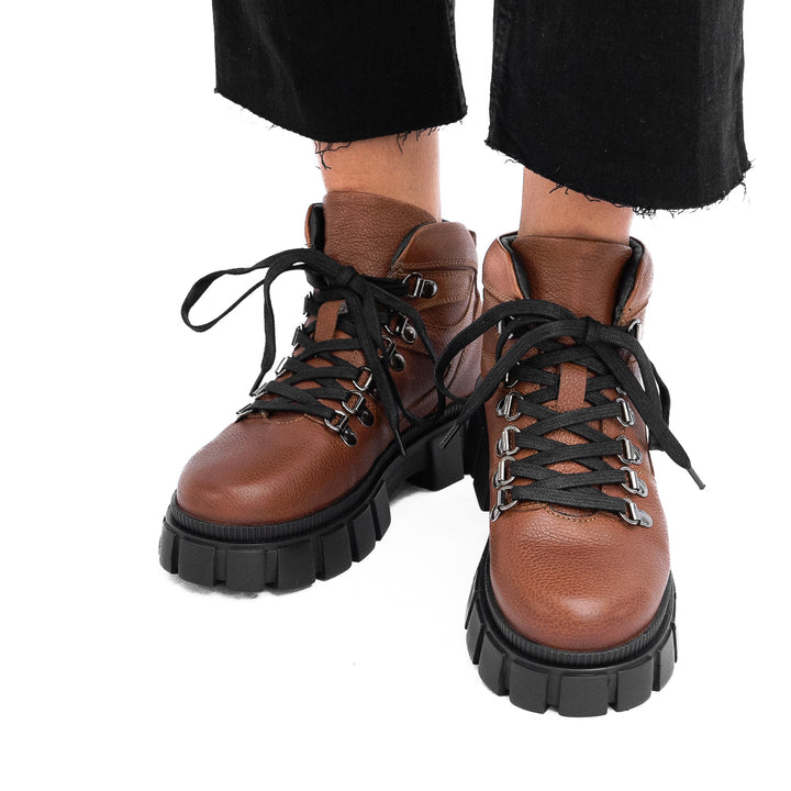 BORAGE BOOT Tan bőr csizma