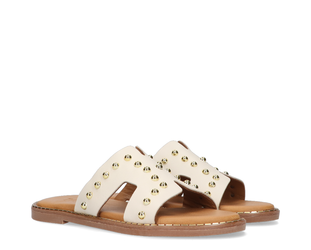 Audrey papucs szegecsek fehér