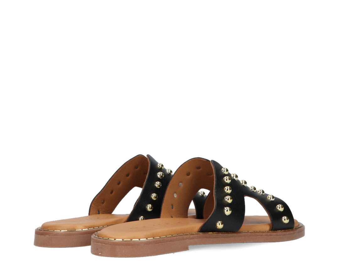 Audrey szegecses papucs fekete