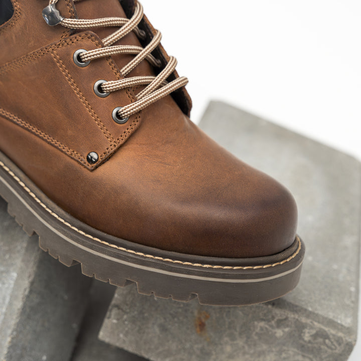 NEW THUNDER BOKACSARU Fekete bőr