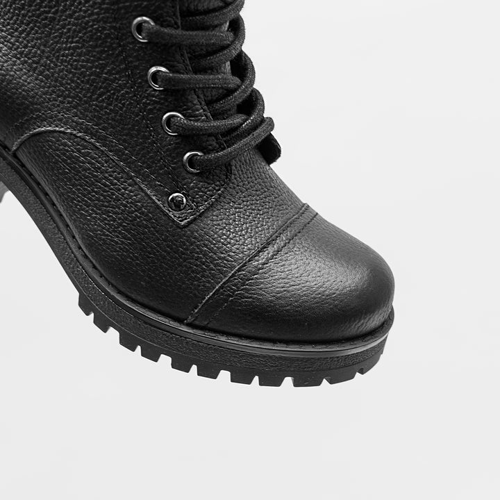 NORA BOKACIPŐ FŰZŐVEL Fekete bőr