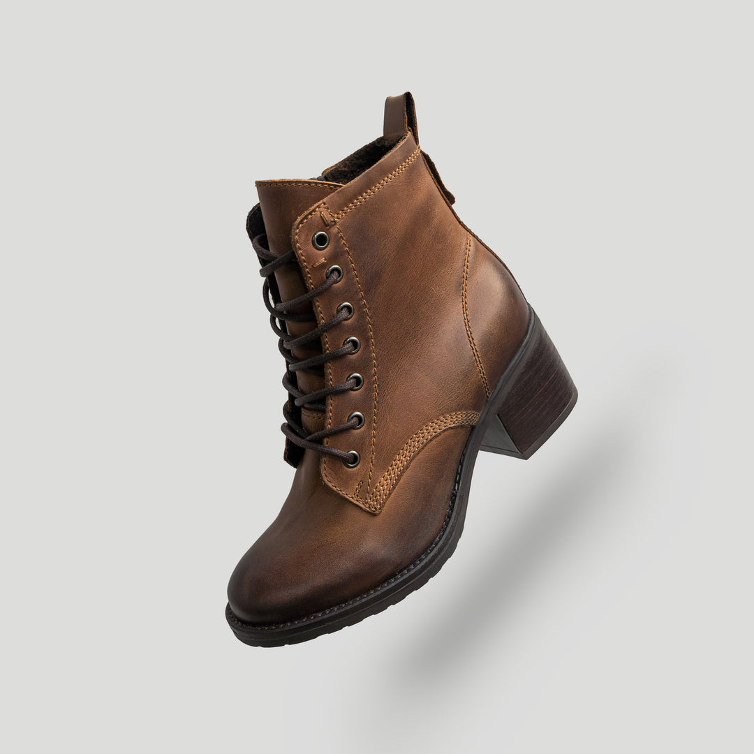 ANNIE ANKLE LACE BOOT Világosbarna viaszolt bőr