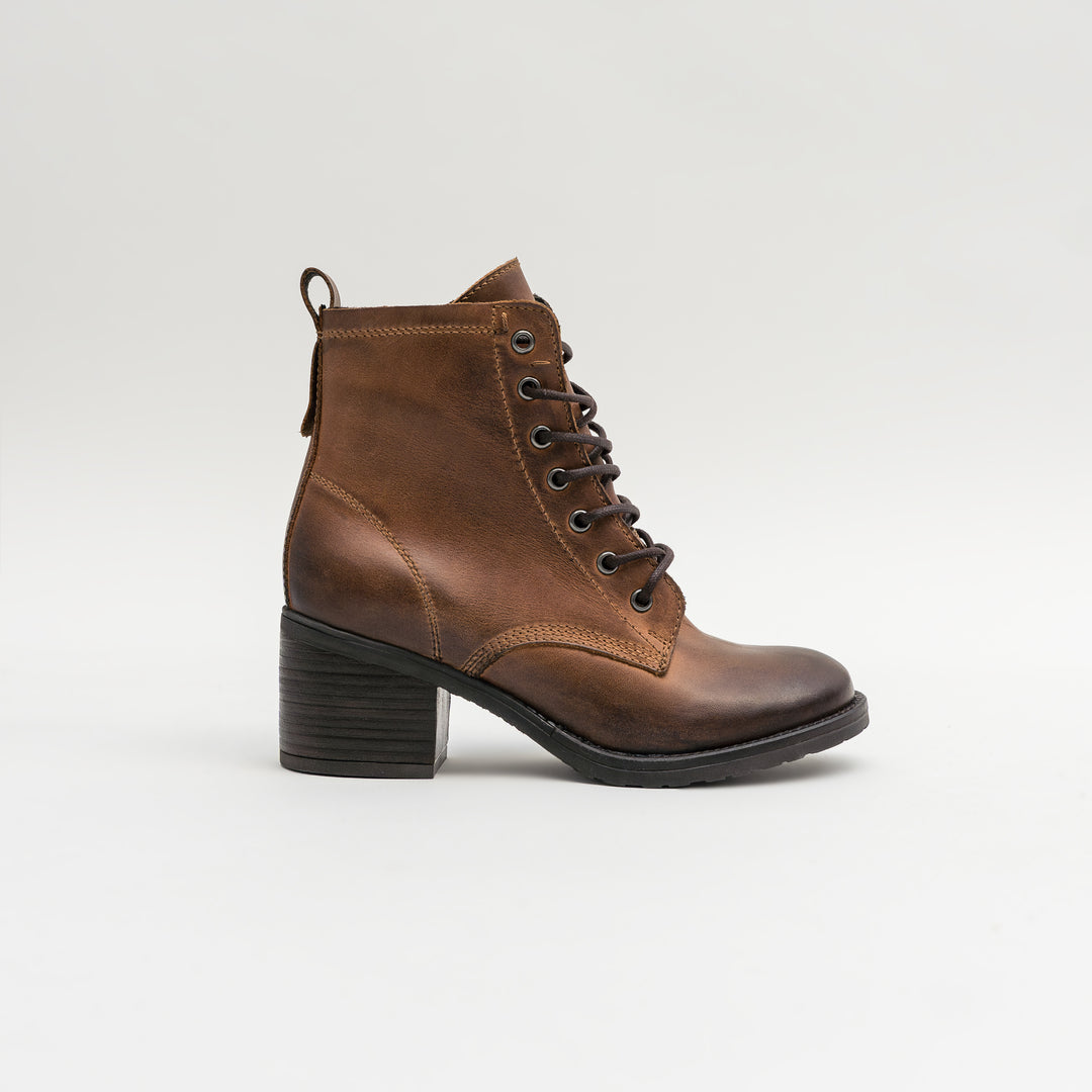 ANNIE ANKLE LACE BOOT Világosbarna viaszolt bőr