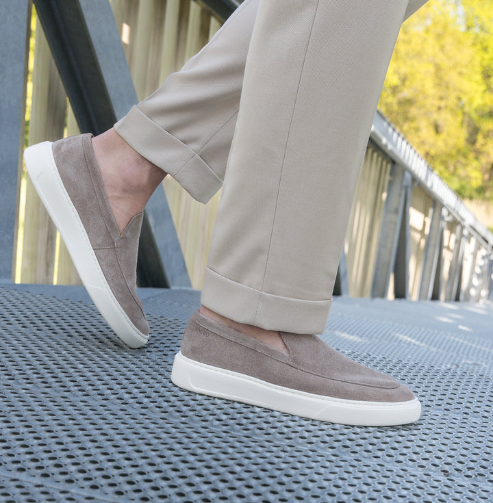ROVIC CITY LOAFER Lt. taupe Suede