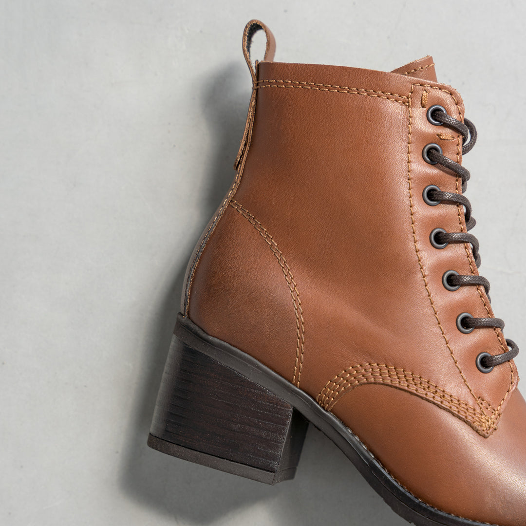ANNIE ANKLE LACE BOOT Bruciatto bőr csizma