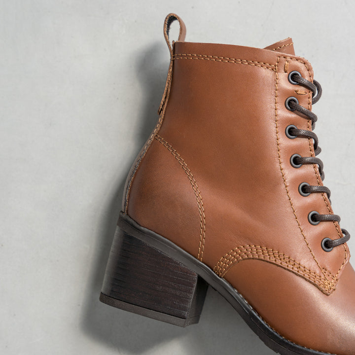 ANNIE ANKLE LACE BOOT Bruciatto bőr csizma