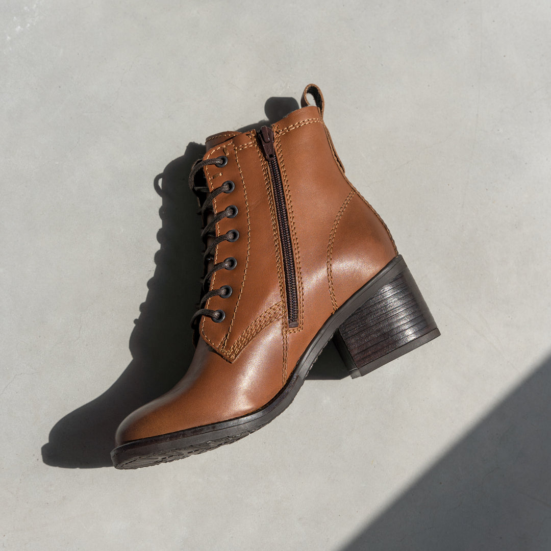 ANNIE ANKLE LACE BOOT Bruciatto bőr csizma