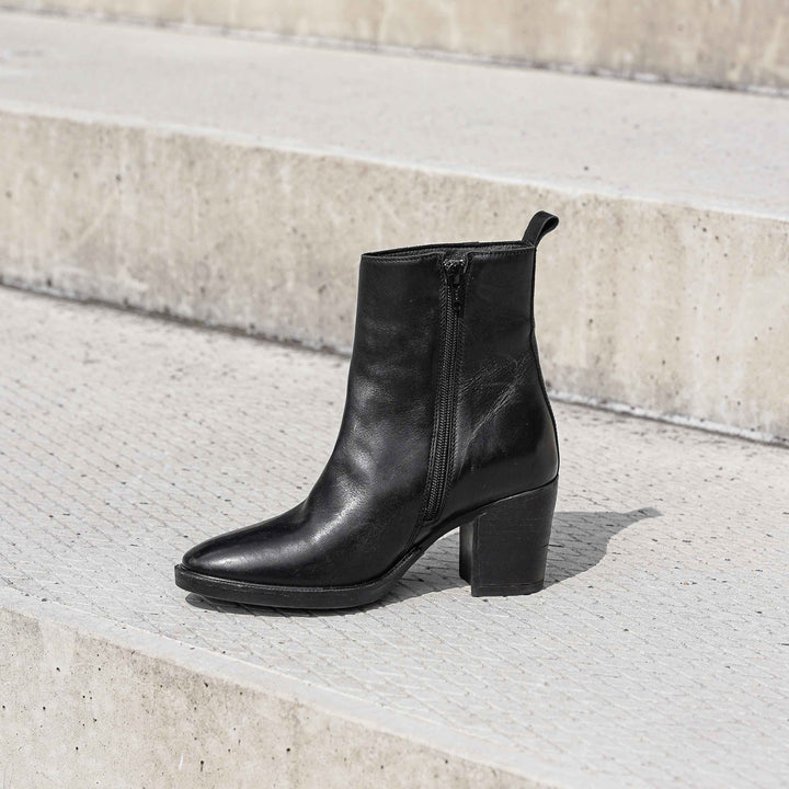SIENNA ANKLE BOOT fekete bőr