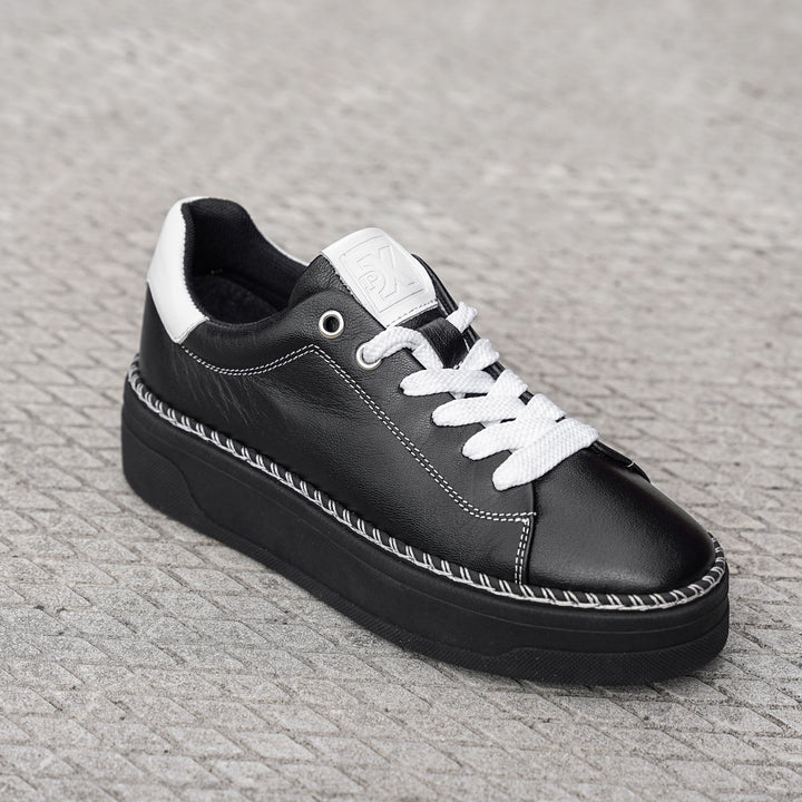 NIN SNEAKER Fekete bőr