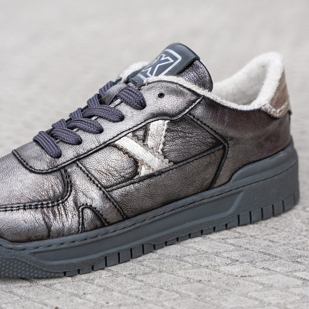VIOLETTA SNEAKER Ón metál bőr