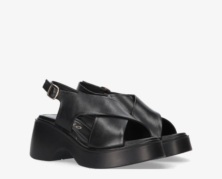 Hallie szandál fekete