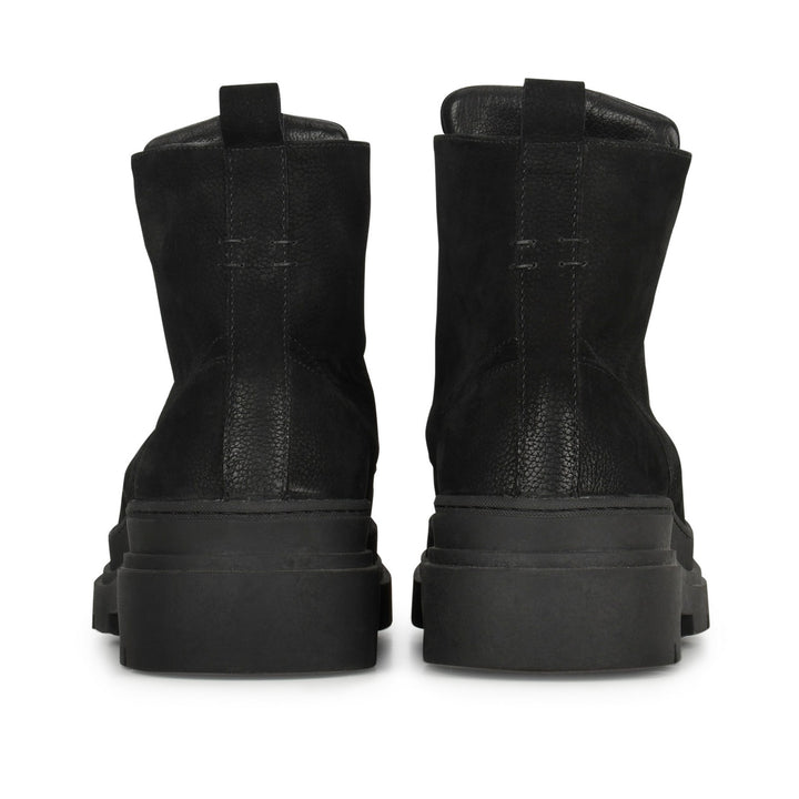LIAM LACE BOOT Fekete nubuk