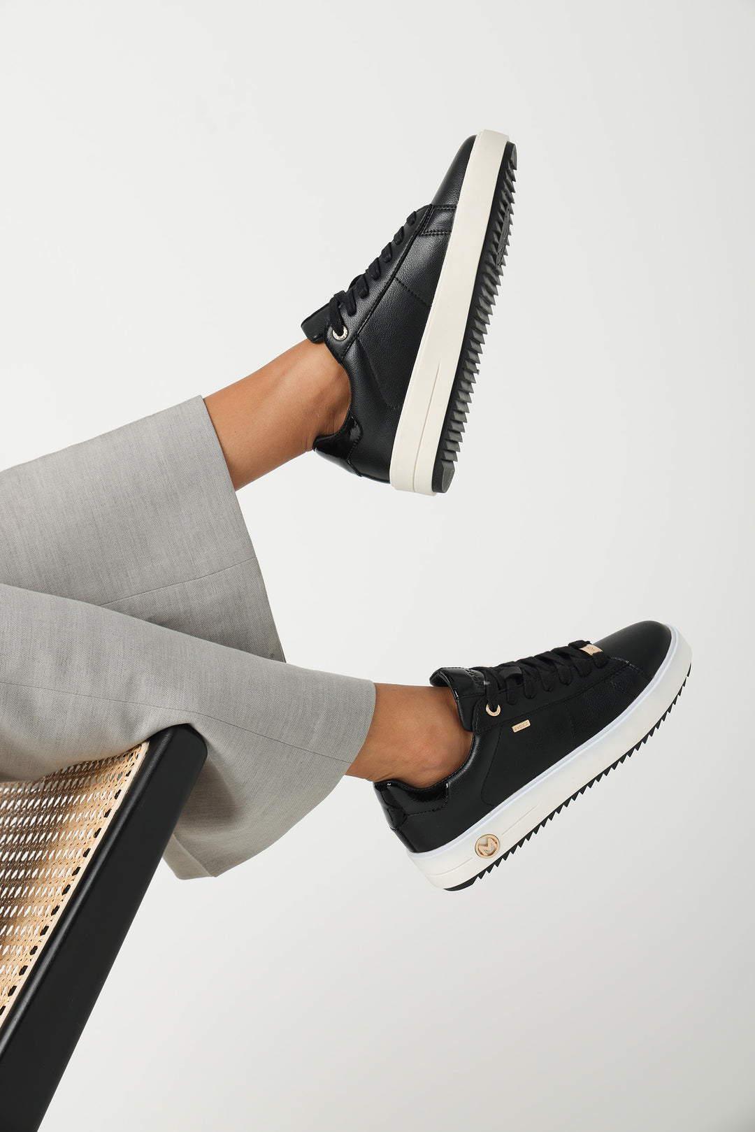POLA OLI SNEAKER Fekete