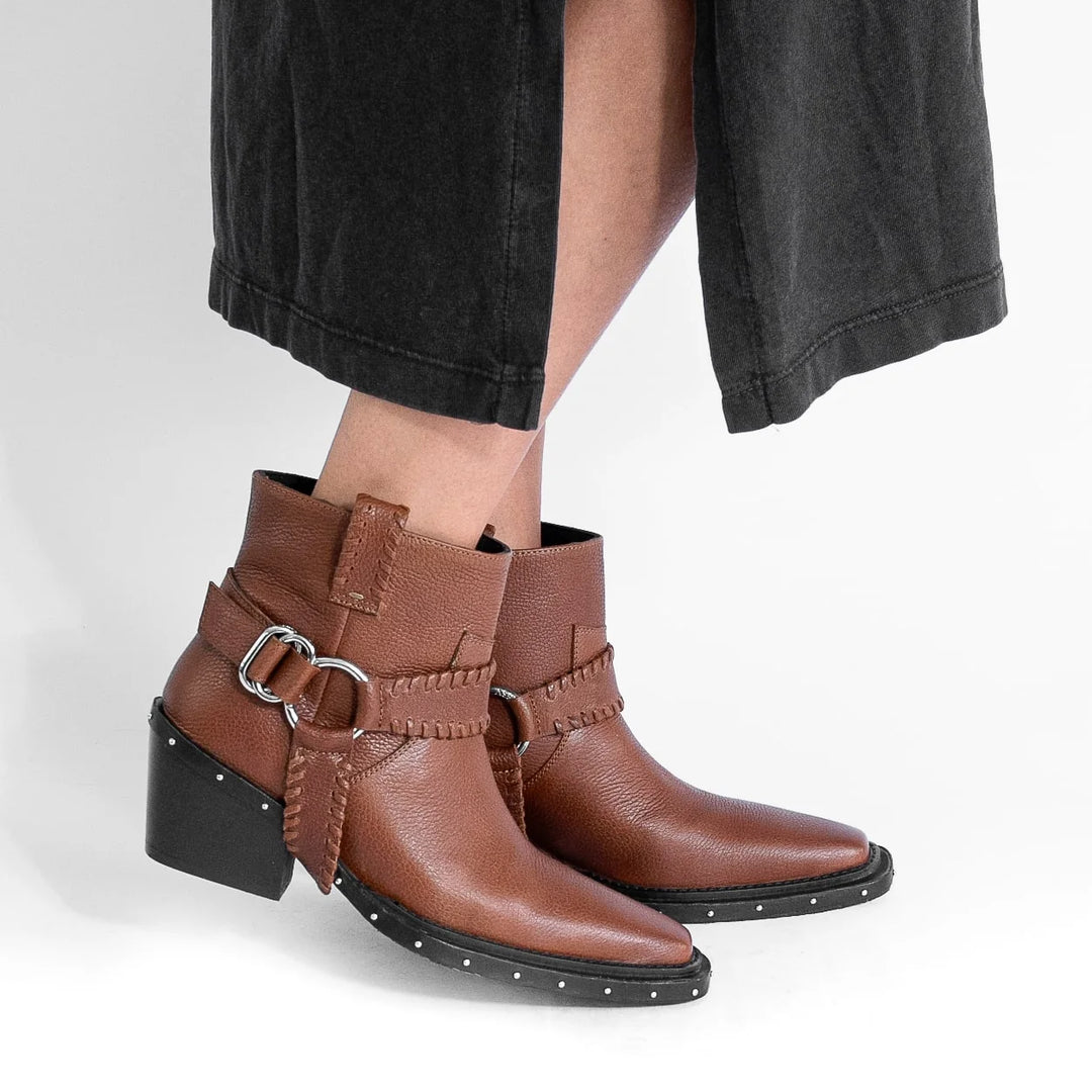 MINT BOOT bőrcsizma