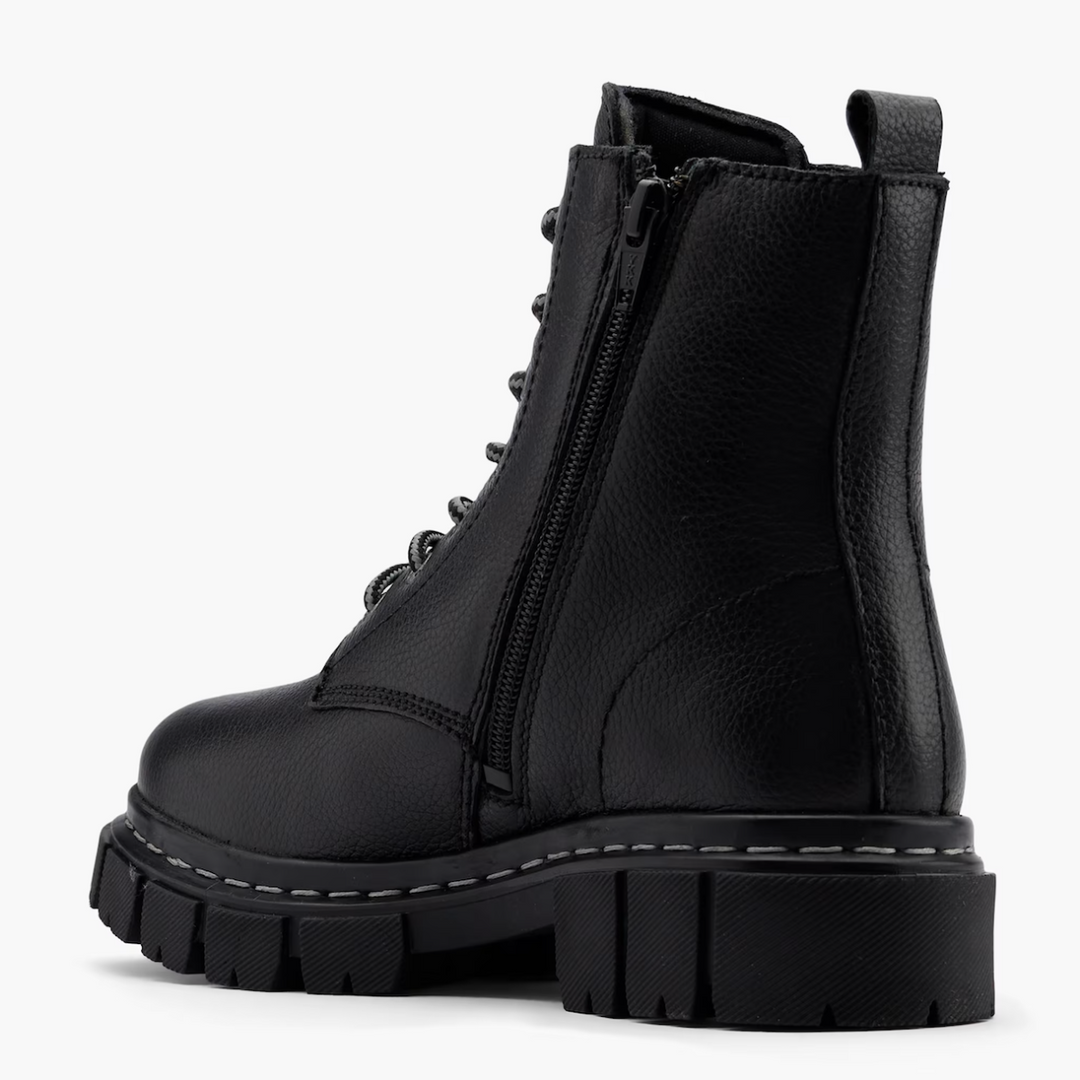 MAGIC LACE BOOT Női fekete bőr csizma
