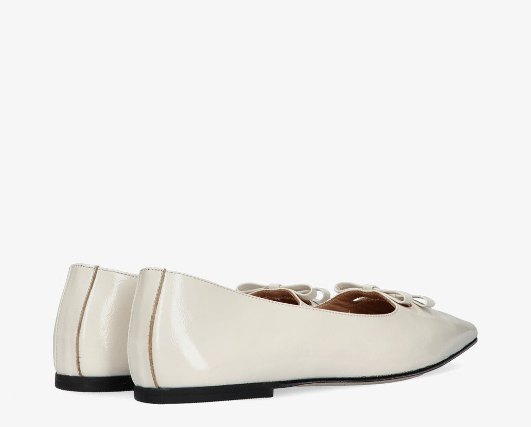 Rea csontszín masni