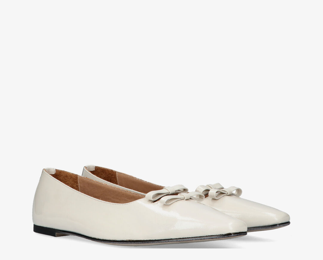 Rea csontszín masni