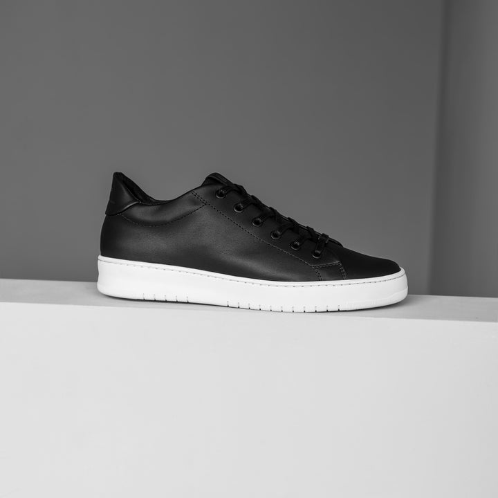 BENNET CITY LOW fekete loafer