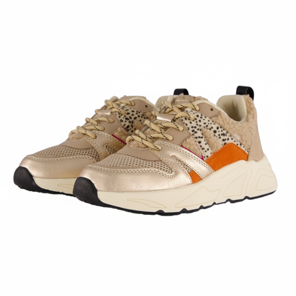 Karocel bézs sneaker kombináció