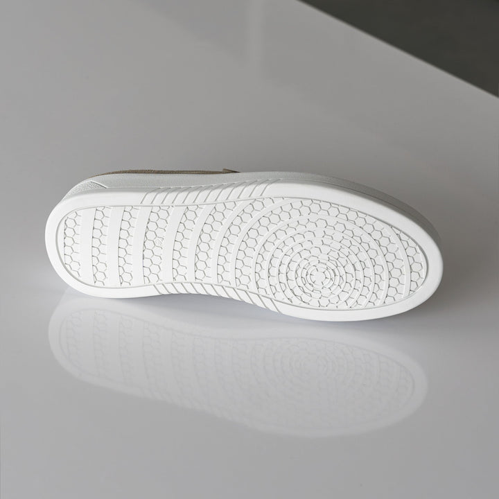 Miller bebújós cipő szezámmaggal