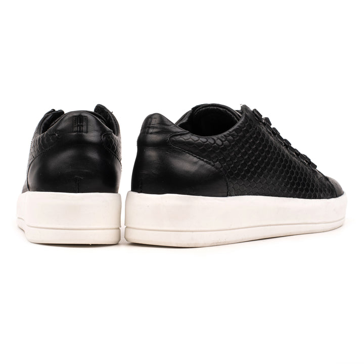 JENNER MONO LOW fekete dombornyomott sneaker