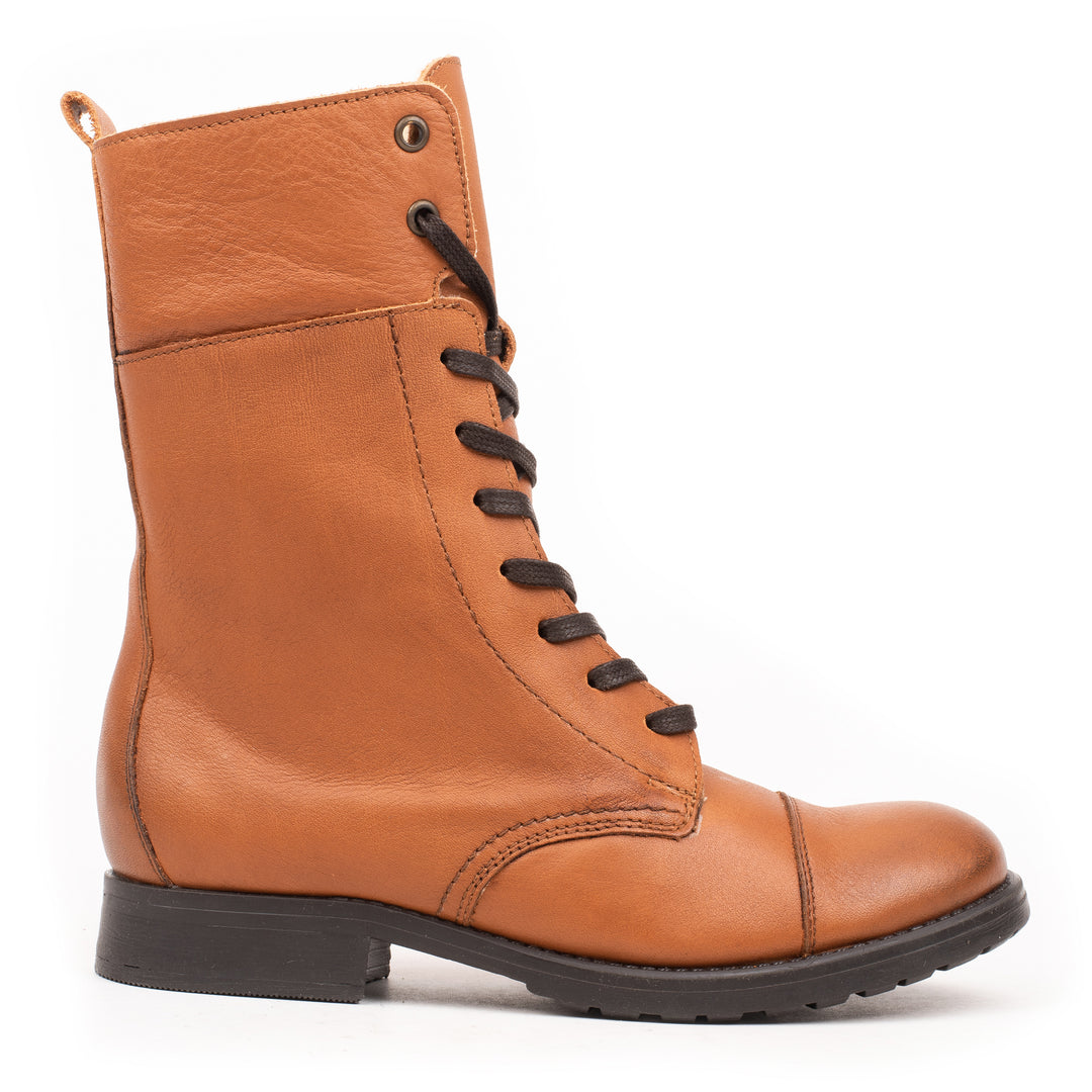 SARAH ECO LACE BOOT konyak színű mart bőr csizma