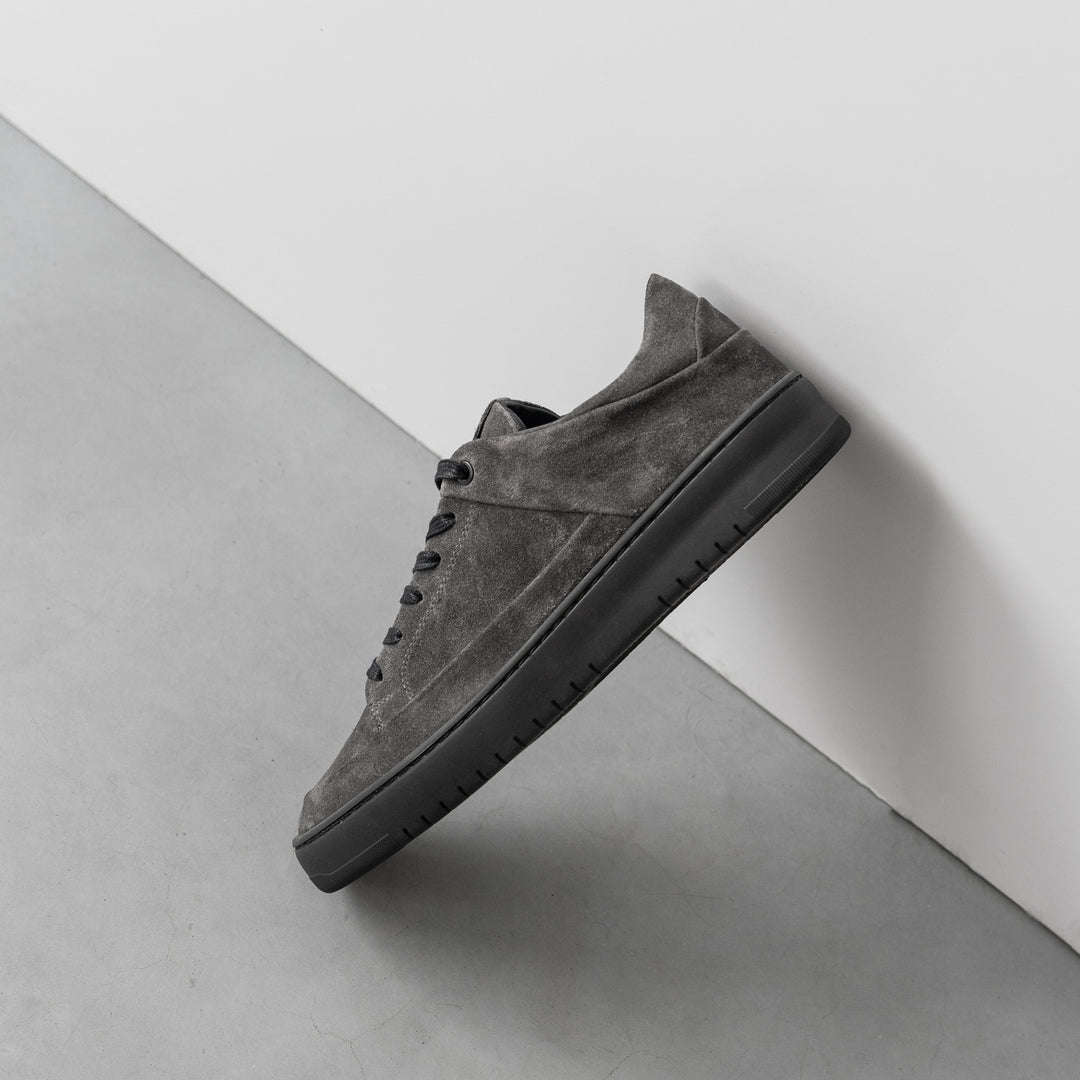 BENNET P4 LOW Antracite Suede sneaker
