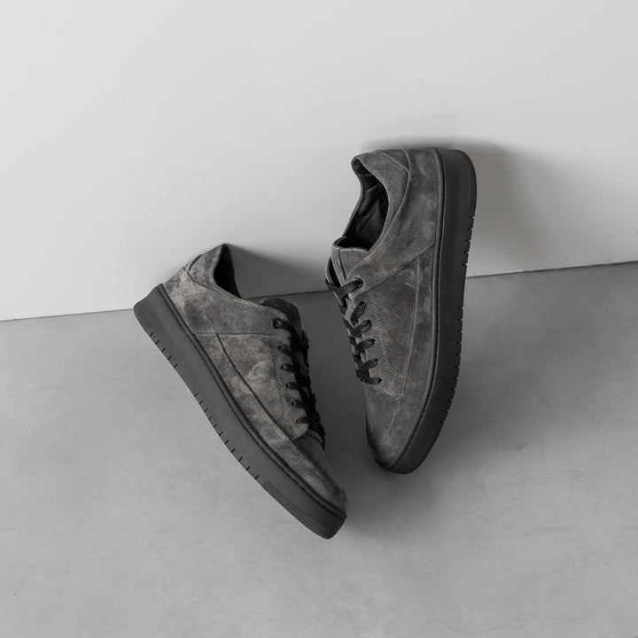 BENNET P4 LOW Antracite Suede sneaker