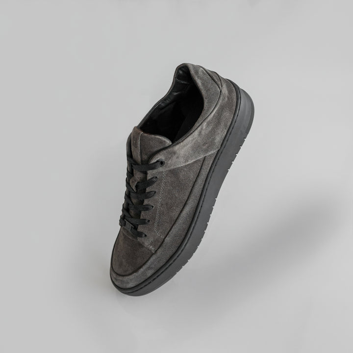 BENNET P4 LOW Antracite Suede sneaker