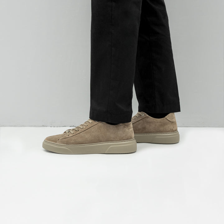 KEA BASE LOW taupe Suede sneaker