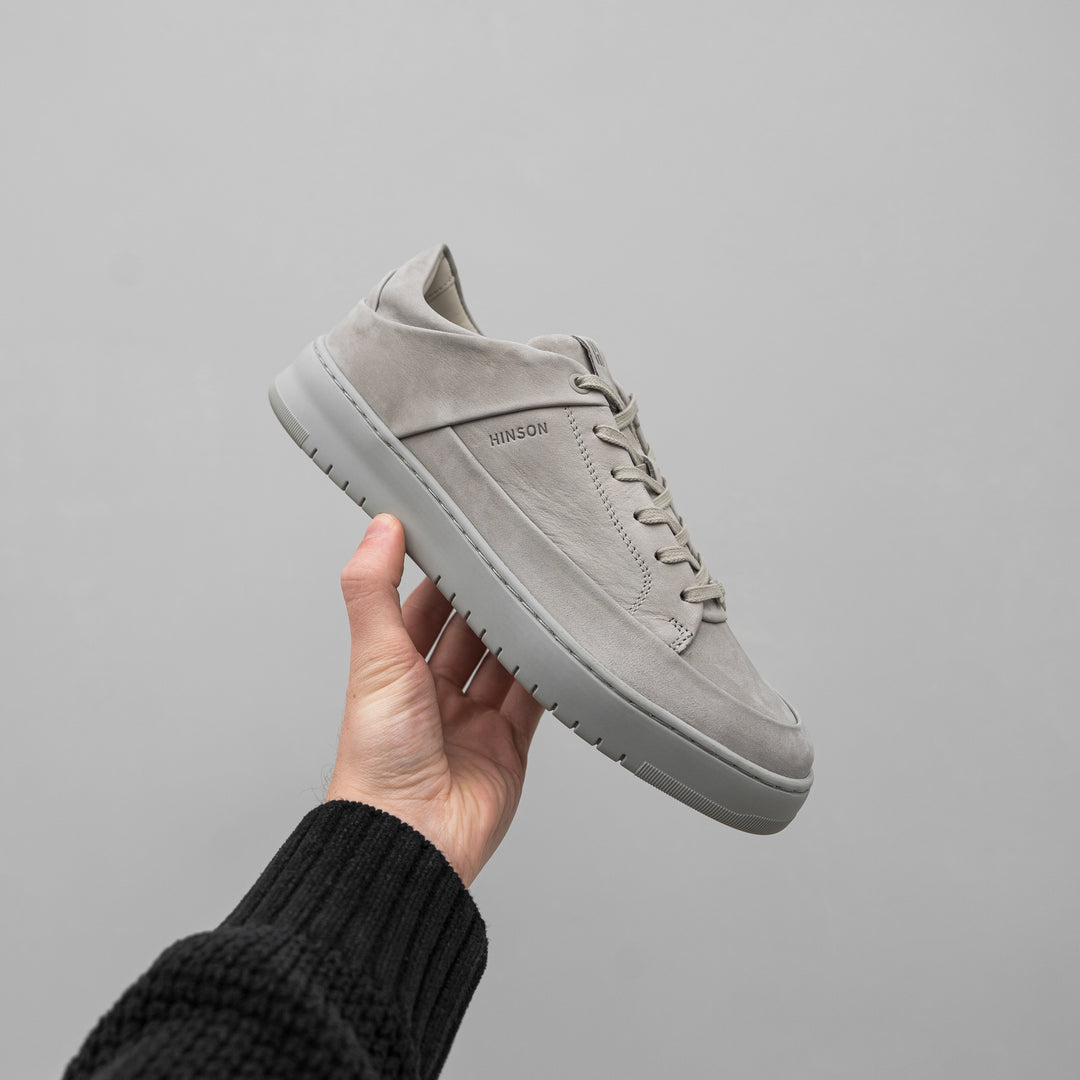BENNET P4 LOW világosszürke nubuk sneaker