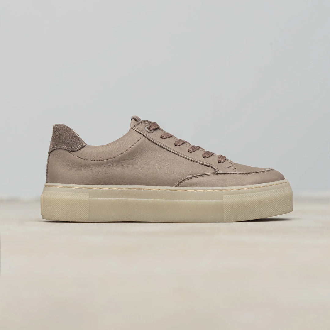 CAYENNE RETRO LOW taupe mart bőr sneaker