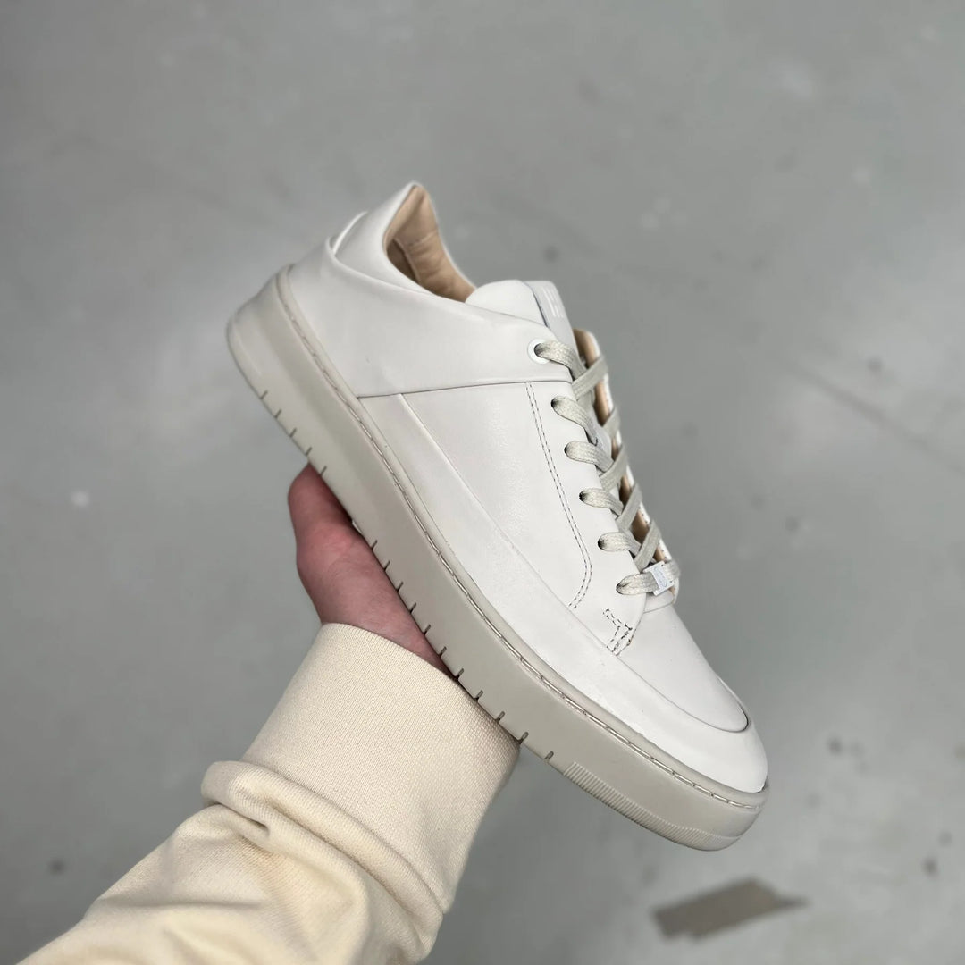 BENNET P4 LOW törtfehér bőr